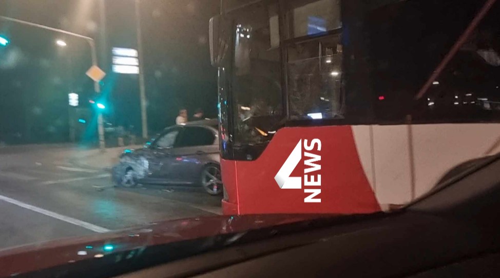 ФОТО: Сообраќајна несреќа кај Мавровка, се судрија автобус и автомобил