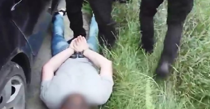 Набавувале масло од амфетамин во Холандија, a „спид“ правеле во Србија: Обвинителството најави заплена на 200 килограми дрога, дилерите паднале при примопредавање!