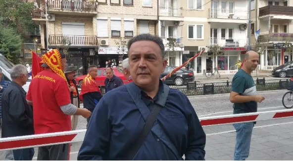 Повторно oдложено рочиштето од процесот против адвокатот Менкиноски поради истакнувањето на знамето од Кутлеш за Водици во Охрид