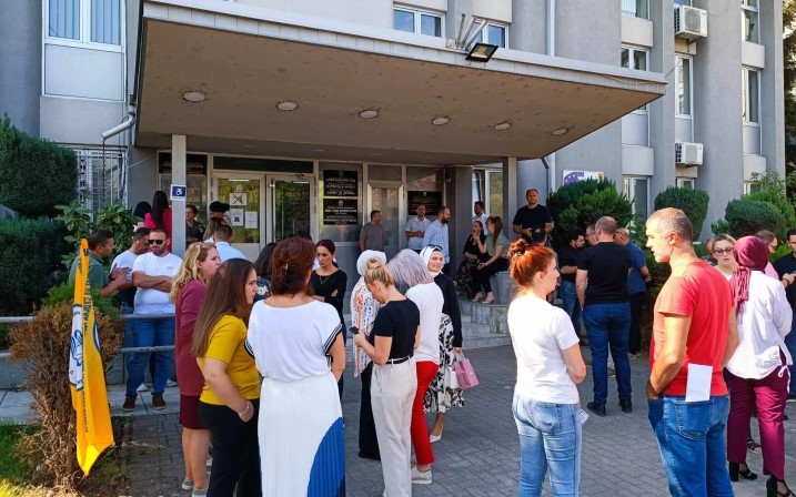 Двочасовен протест на судската администрација во Гостивар