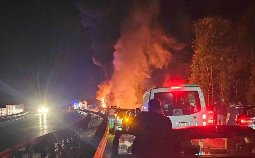 Хорор во Словенија: Изгоре автобус од Босна и Херцеговина
