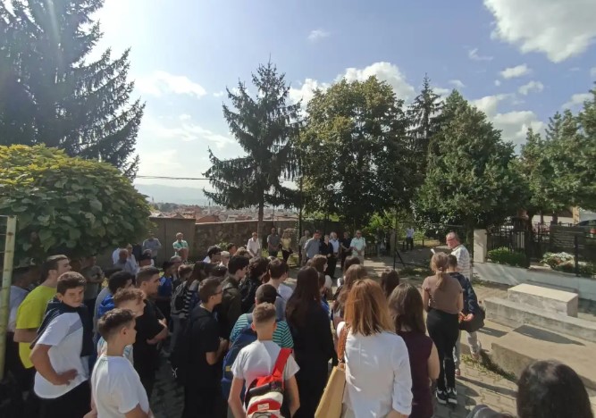 Во Тетово се одбележаа 79 години од загинувањето на 19 тетовски партизани во мавровското село Беличица