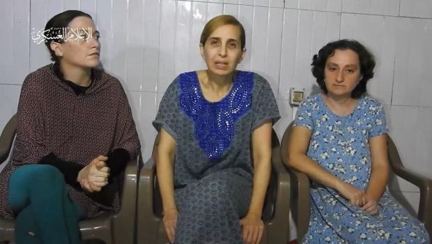 Хамас објави видео на кое се гледа како тројца заложници го прекоруваат Нетанјаху