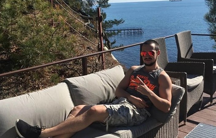 ИМОТ ВО БЛИЗИНА НА ПУТИНСКАТА ПАЛАТА, 11 КУЌИ, ЈАХТА И 100 МИЛИОНИ ФУНТИ Што наследил синот на Пригожин, за кој се тврди дека е НОВИОТ ВАГНЕР ЛИДЕР
