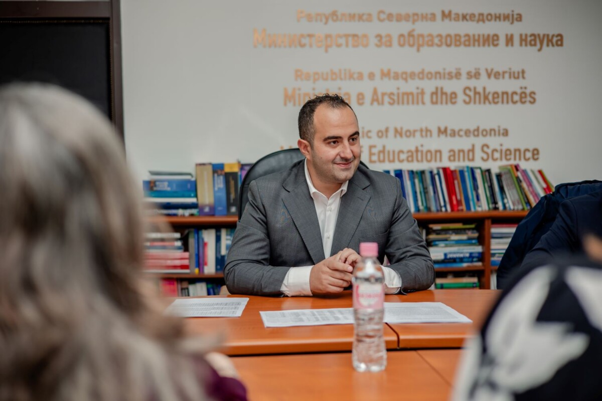 Меѓународната заедница со поддршка за МОН во напорите за овозможување на правото на мајчин јазик на секое дете
