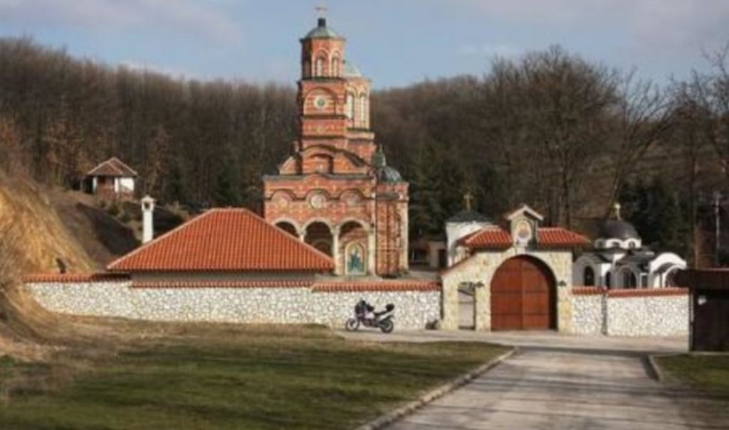 Водата од овој манастир прави чуда: Неподвижни проодуваат, a слепи прогледуваат …