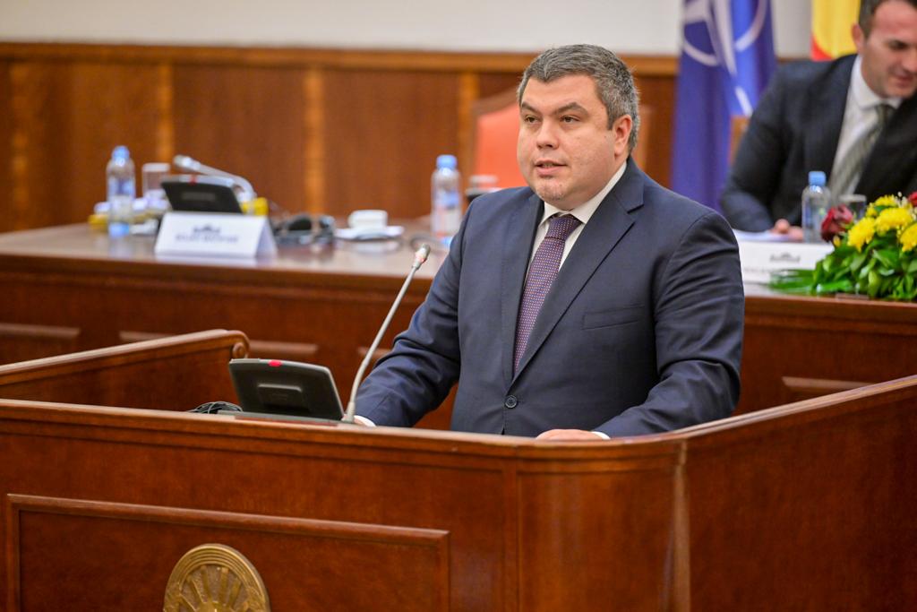 Маричиќ: „Одлагањето или ставањето во неизвесност на преговорите и на членството на Македонија во Европската Унија го става во неизвесност и реформскиот процес„