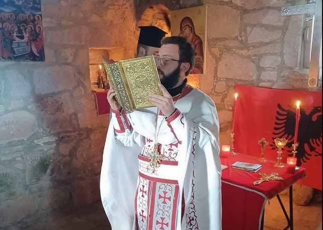 Рашко-призренска епархија: Лажен свештеник упаднал во објект на СПЦ кај Подуево, ќе поднесеме кривична пријава