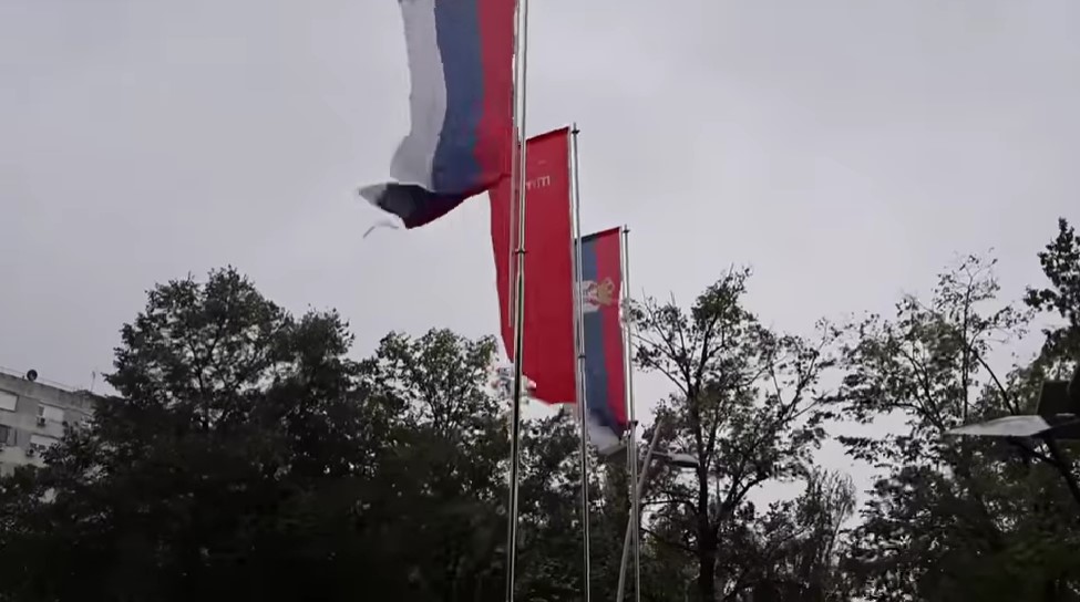 ВИДЕО Бања Лука ја зафати силно невреме: Дожд и силни налети на ветар!