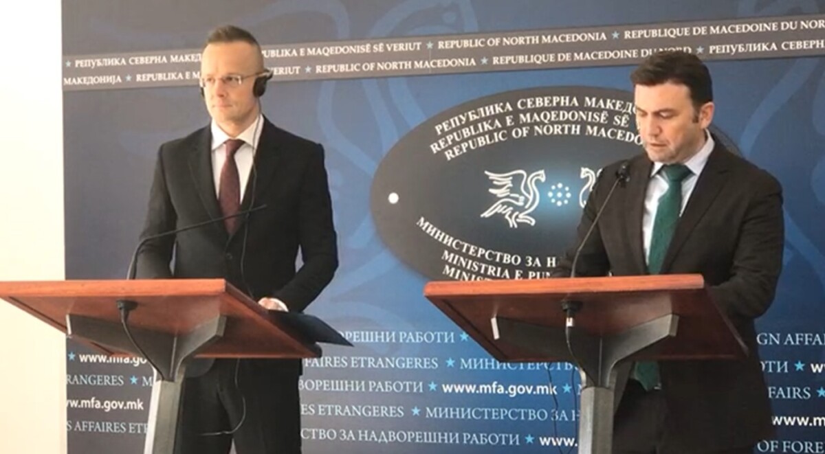 Сијарто: Местото на Западен Балкан е во ЕУ, преговорите со Македонија треба да започнат веднаш