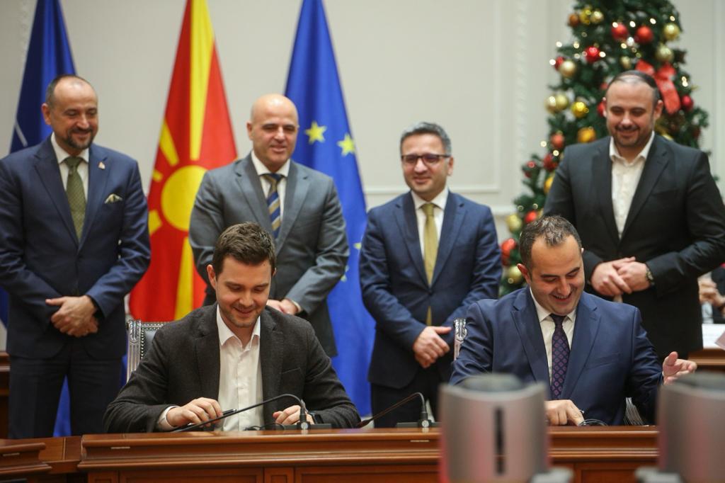Потпишани договори со 44 општини за реализација на 66 проекти на локално ниво, пренаменети 32,5 милиони евра буџетски средства за подобар живот во општините