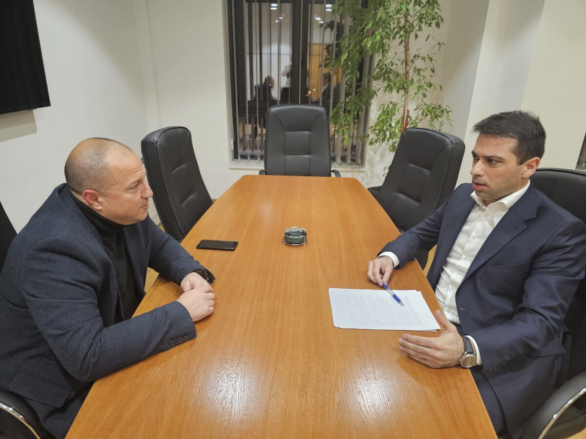Средба Бочварски – Тасевски: Административните постапки во М-НАВ да не влијаат на нормалното одвивање на ависообраќајот во земјава