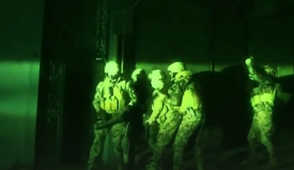 ВИДЕО Рации во 37 турски градови и провинции! Погледнете ги специјалците во акција, уапсени се 189 лица