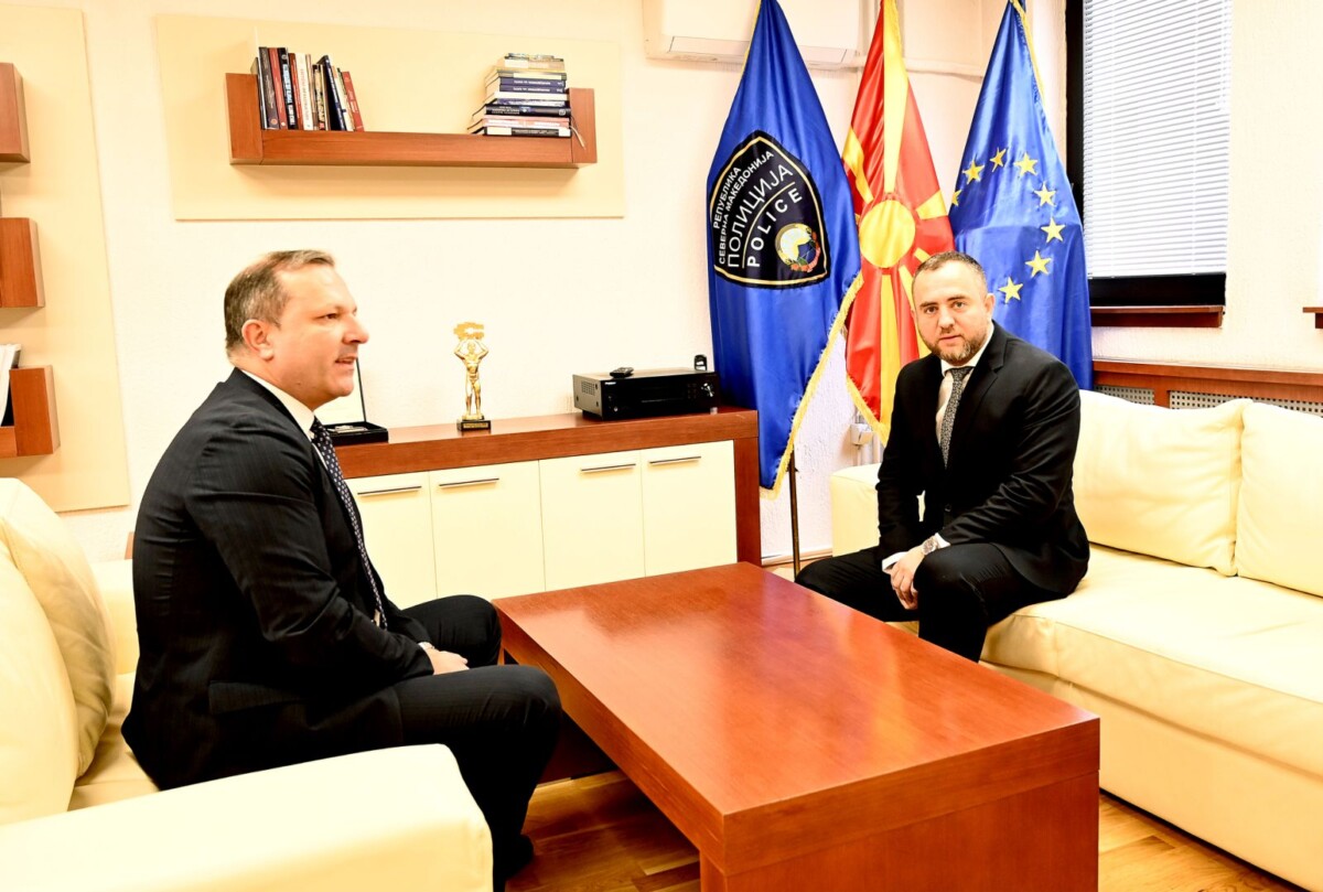Панче Тошковски ја презеде министерската функција во МВР