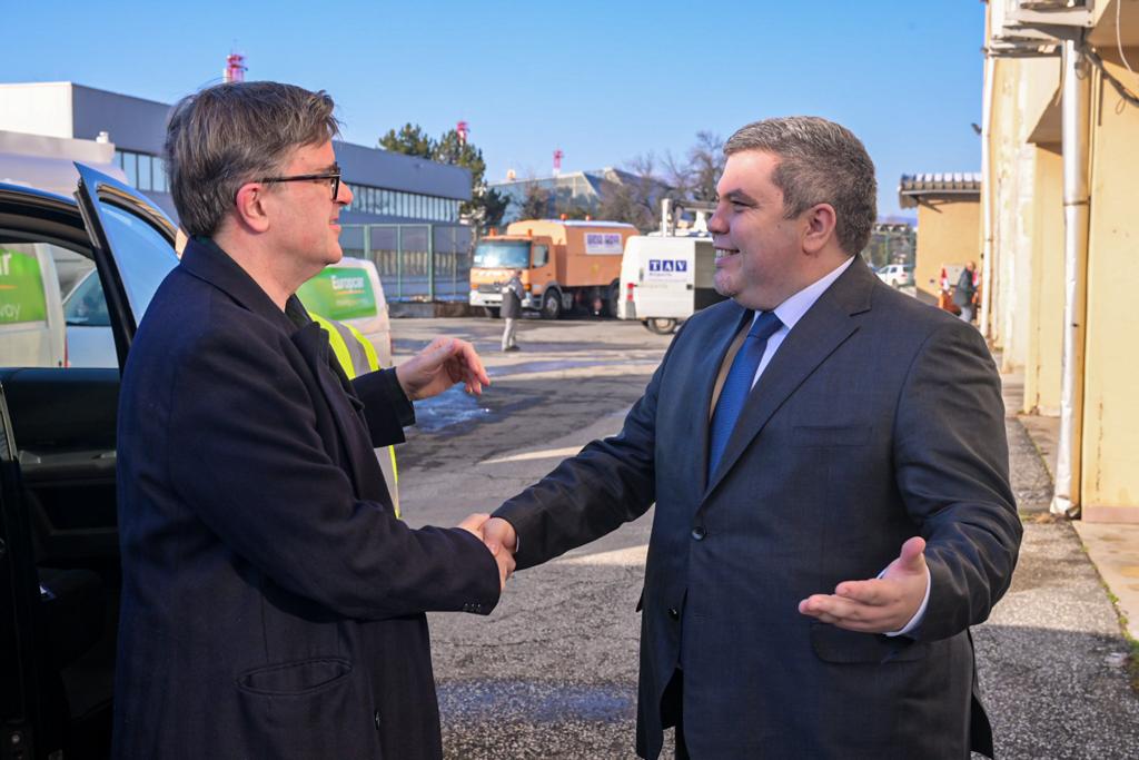 Џејмс О`Брајан пристигна во Македонија