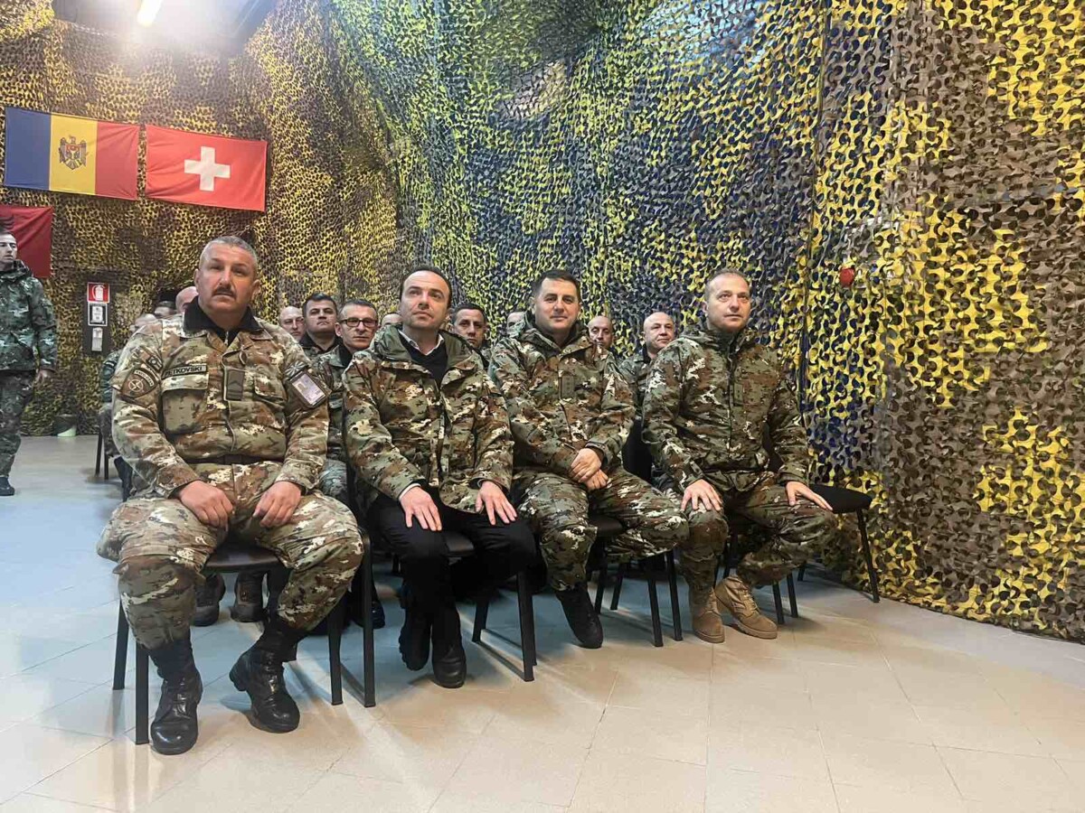Заменикот – министер Јајага заедно со припадниците на Армијата во мисијата КФОР ја дочека новата 2024 година