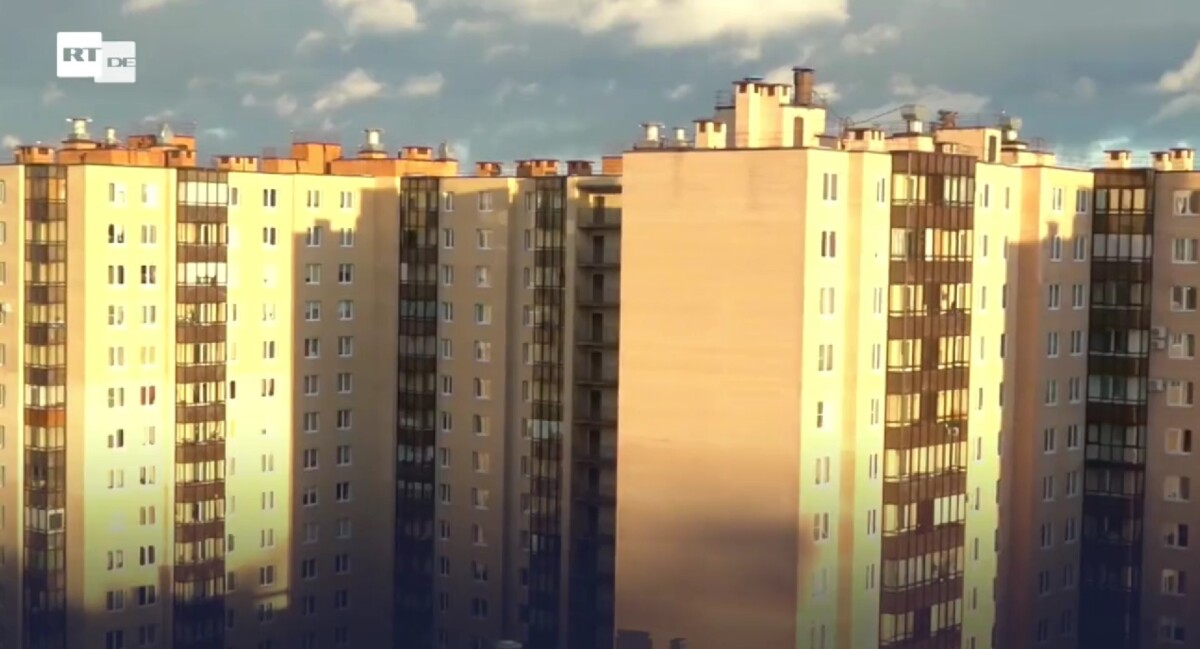 ВИДЕО Во оваа зграда живеат над 18.000 луѓе