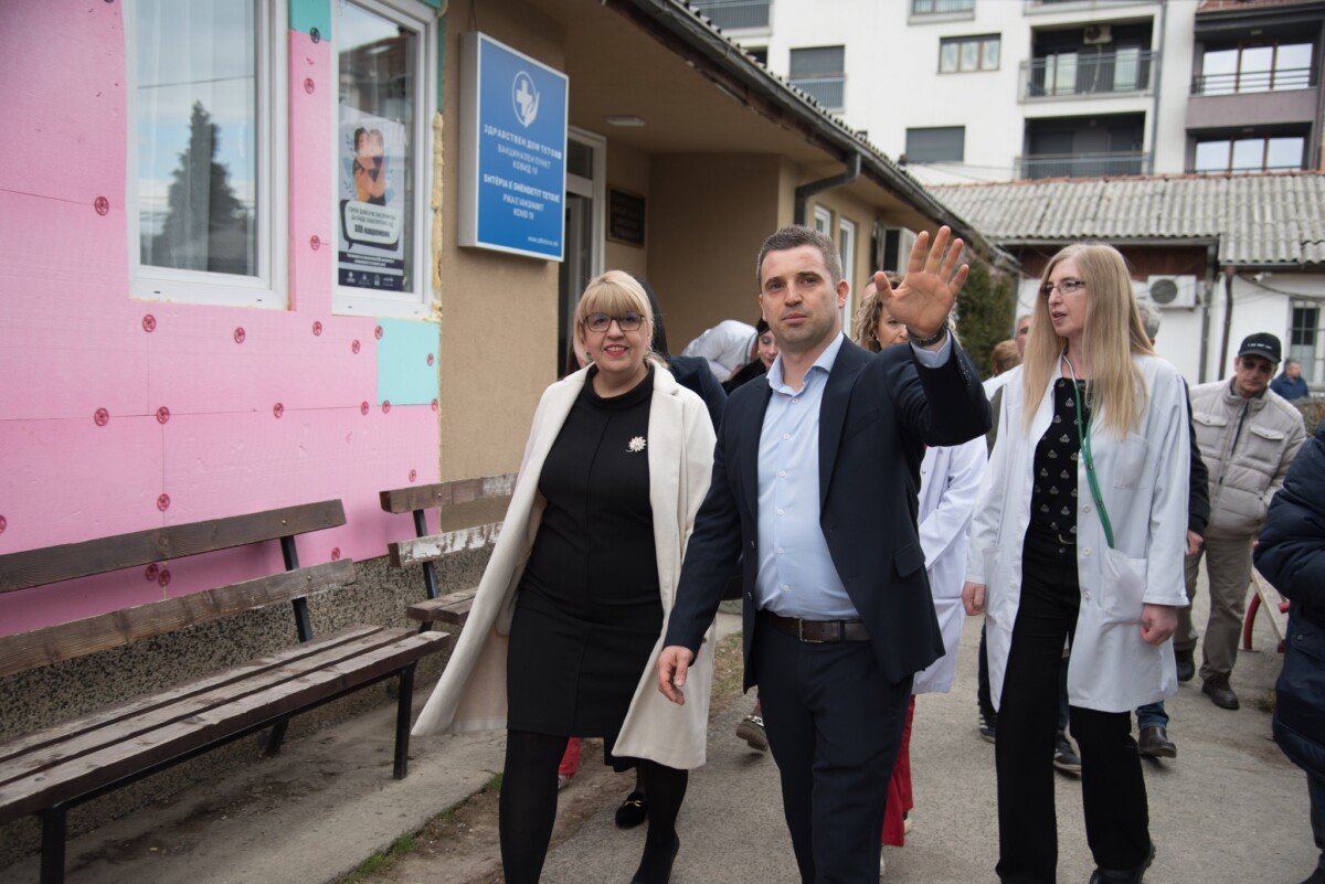 Манолева: Здравствениот Дом Тетово е позитивен пример за вложување и подобрување на условите за пациентите и здравствените работници