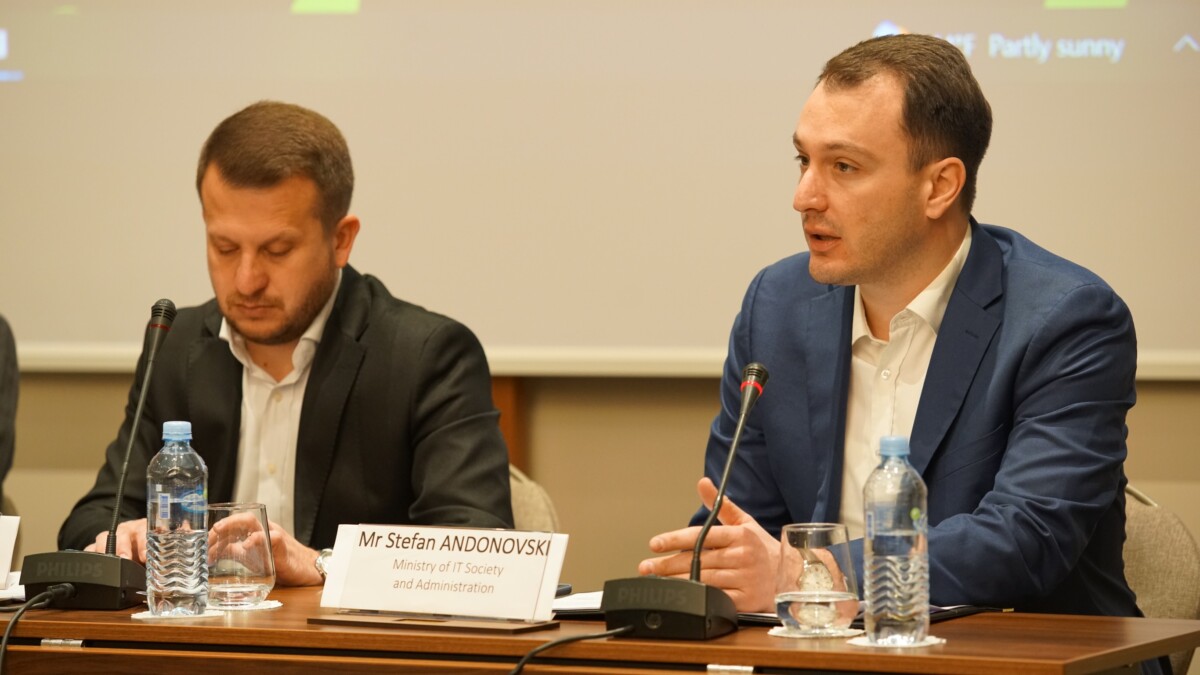 Дигитализацијата е решение за сеприсутната корупција и достапни услуги за сите граѓани