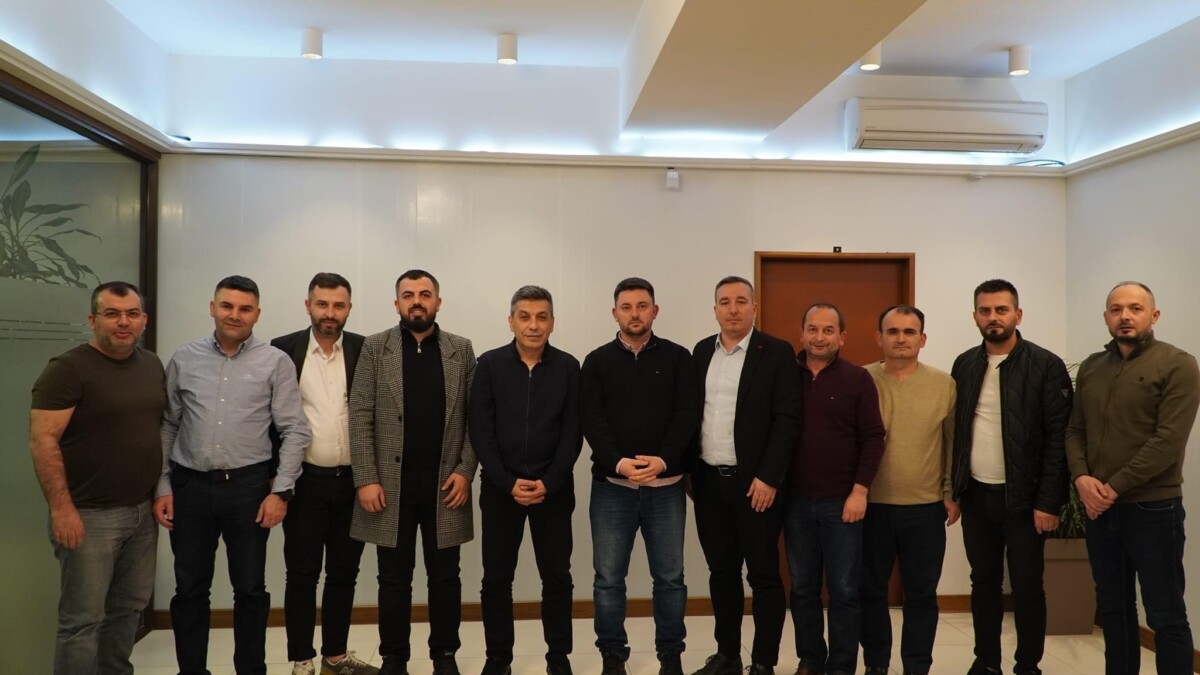 Структури на ДУИ се приклучија на партијата на Изет Меџити