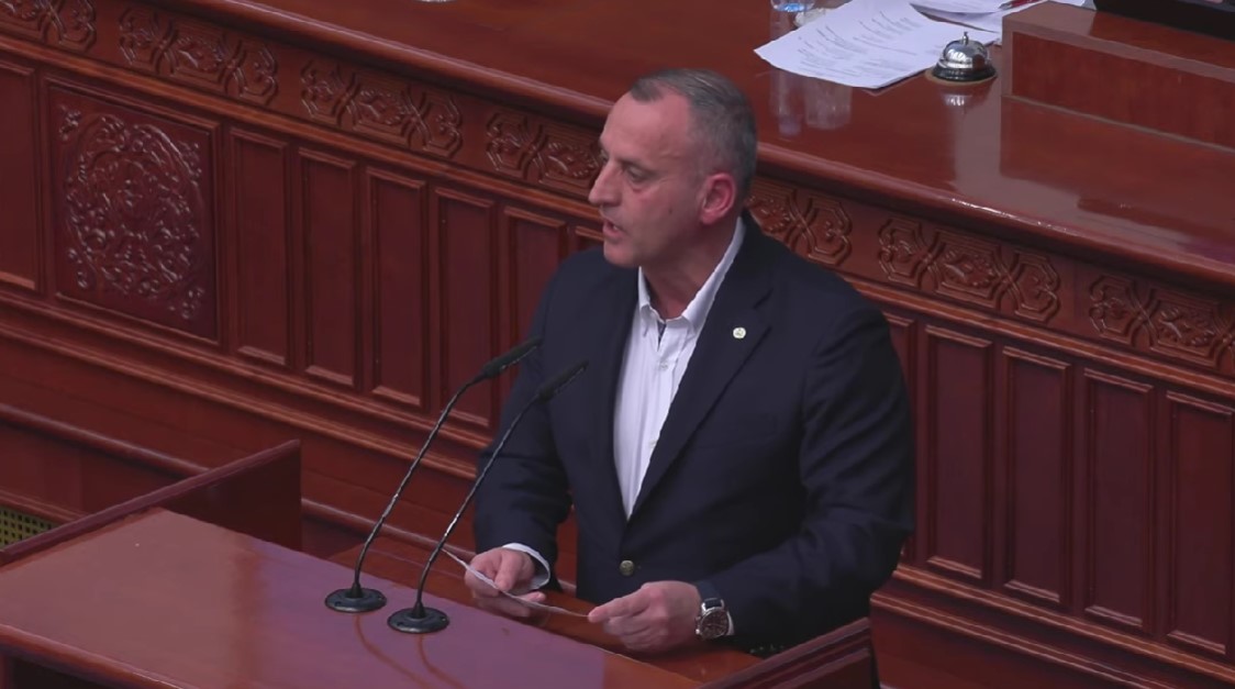 Меџити до функционерите на СДСМ: Размислете колку е пониживачки за вас да бидете неми набљудувачи на ова што го прави ДУИ против интересот на граѓаните