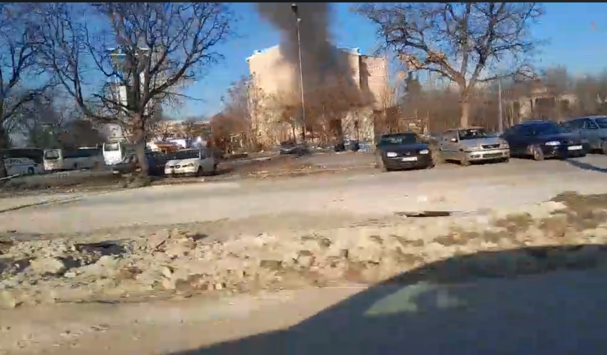 ВИДЕО Гори кровна конструкција од куќа во близина на ВИП хотел