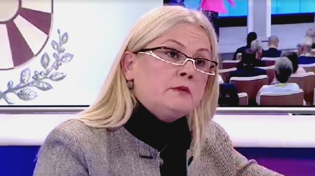 Стојаноска: СДС ги брани интересите на ДУИ за да не падне од власт и да не одговараат за сторениот криминал