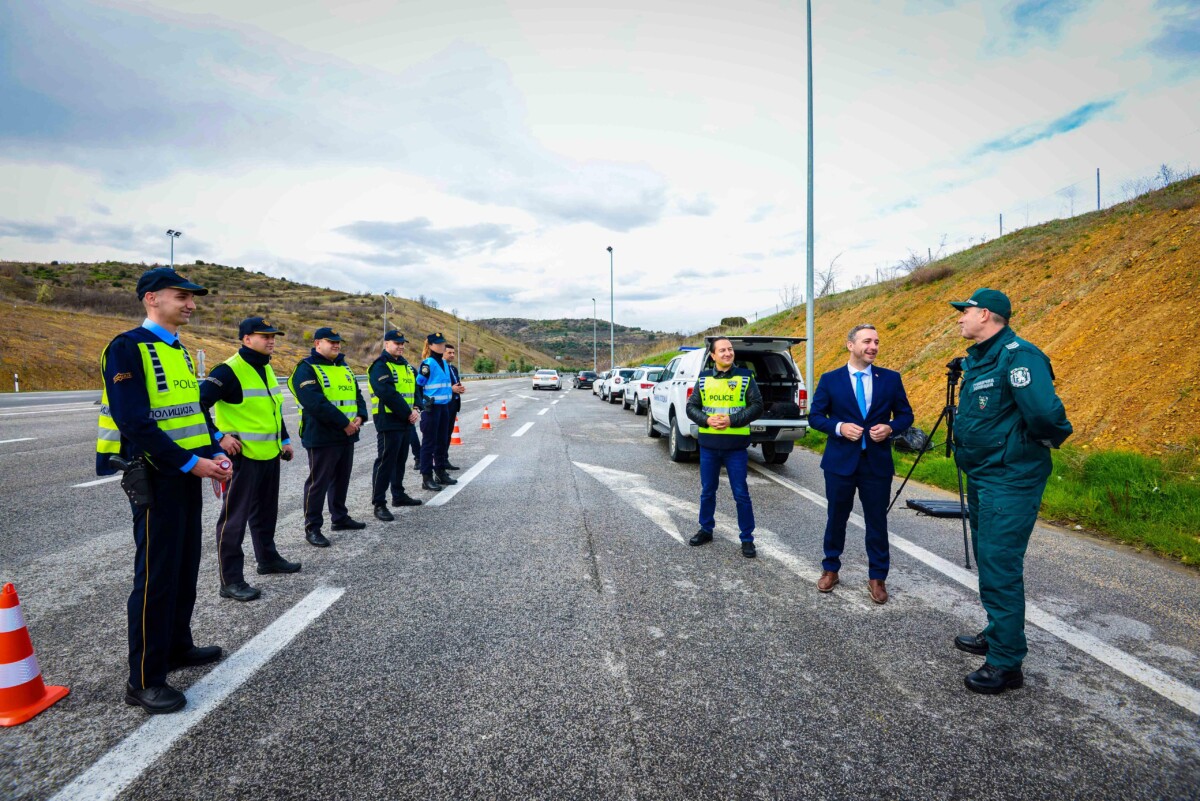 Бојмацалиев на терен заедно со полицијата во Демир Капија: Во 2024 спречени 1596 обиди за влез на илегални мигранти