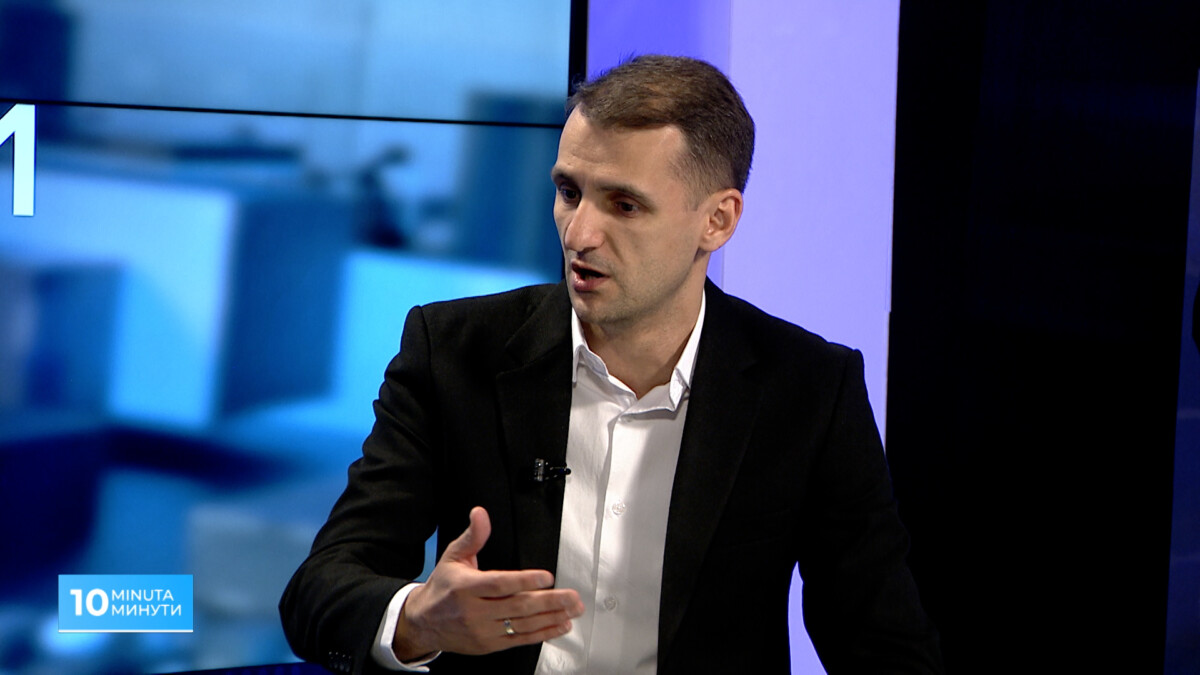 „Пратениците одлучија на грбот на децата да прават политика“, рече Велковски за недонесувањето на законот со кој се решаваше проблемот со недостаток на кадар во градинките