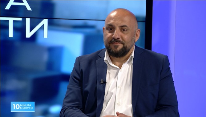 Дудуш: Ахмети е татко на нацијата и мораме да го почитуваме