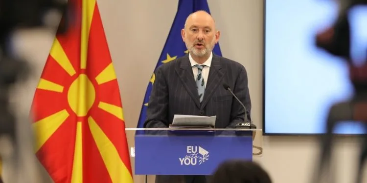 Гир: Поддржуваме развој на коридорите 8 и 10, прашањето е за имплементација и брзина