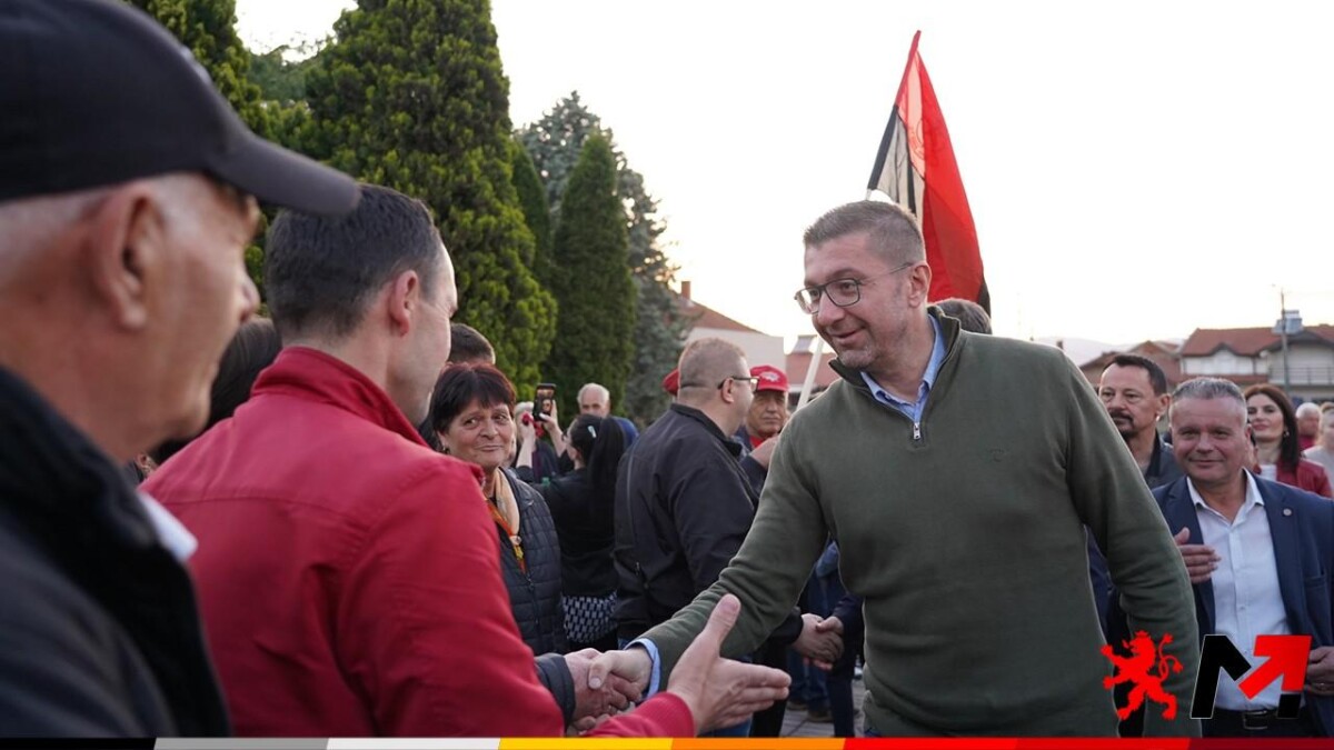 Мицкоски: Додека се колнат во ЕУ, ја купуваат Соравија, додека зборат за правда делат шамари во контролата на летање во Скопје