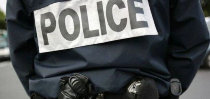 Полицијата во Франција уби вооружен маж кој се обидел да запали синагога