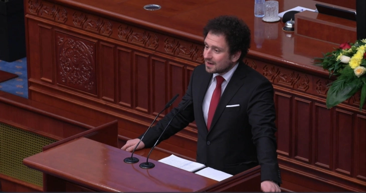 Собраниската седница за избор на новата влада продолжува утре