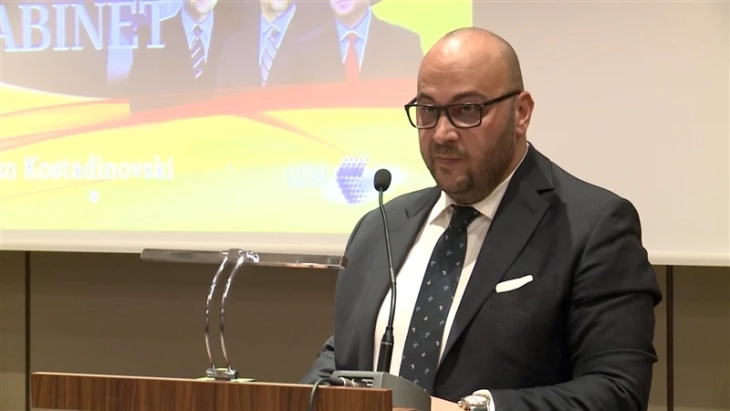Претседателот на Уставниот суд Костадиновски во МВР пријави закани по живот врз уставни судии