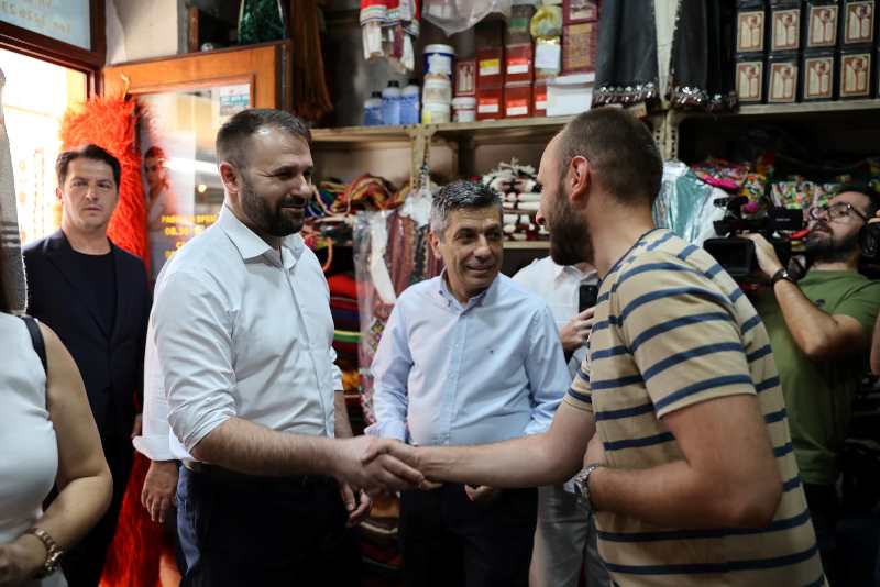 Дурмиши, Меџити и Ганиу и Сали во посета на занаетчиите во Старата Скопска Чаршија