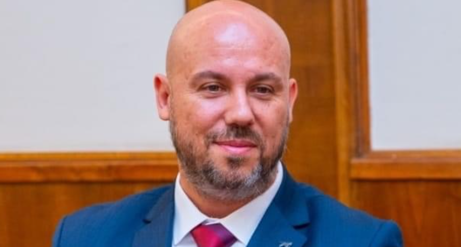 Астрит Исени ја презема функцијата заменик министер за внатрешни работи