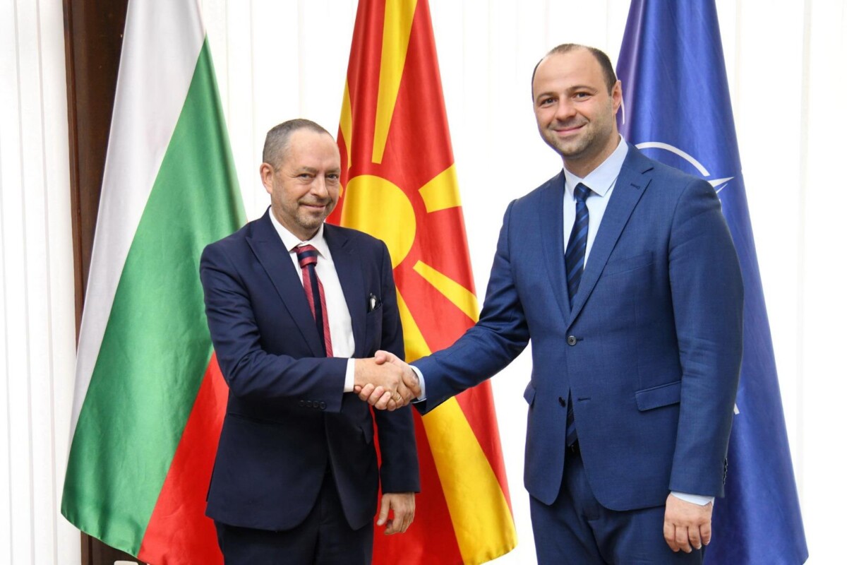 Средба на министерот Мисајловски со амбасадорот на Република Бугарија Н.Е. Ангел Ангелов