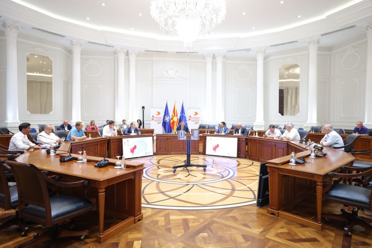 Перински на состанок со градоначалниците на општините од Југозападниот плански регион: Со приоретеризирање на потребите и со добри проекти ефикасно ќе ги решаваме работите