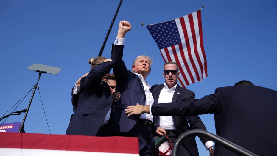 Си-Ен-Ен ја потврди изборната победа на Трамп