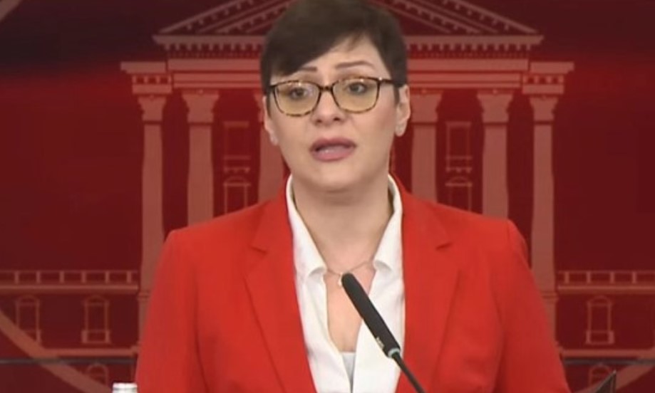 Димитриеска-Кочоска: Со ребалансот обезбедивме пари за сите обврски согласно закон, сега сме во фаза кога може да трошиме оноколку колку што прибираме