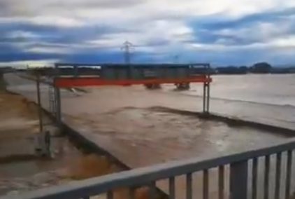 ВИДЕО: Поплавите преплавија автопат во Австрија