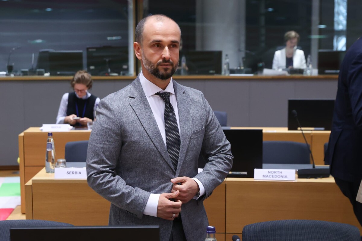 Муртезани: Уставните измени и билатералните односи со Бугарија бараат нов пристап