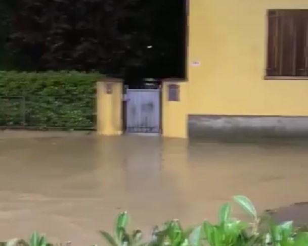 ВИДЕО Поплави ја опустошија северна Италија