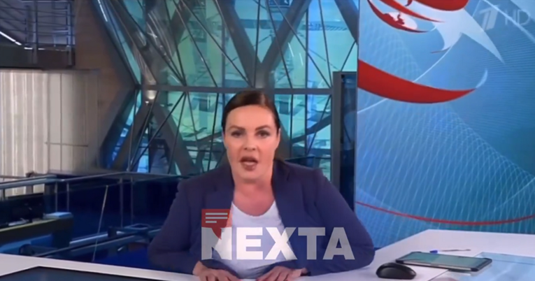 <span style="color: red;">ВИДЕО</span> Столчето на руската водителка пукна во емисија во живо, потсмевот не престанува