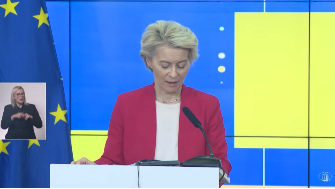 Фон дер Лајен: Треба да поминат уставните промени, вашата држава се согласи дека ќе ги направи