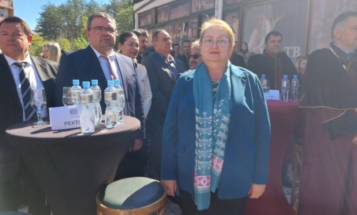 Јаневска: Се дискутира за повисока плата на наставниците