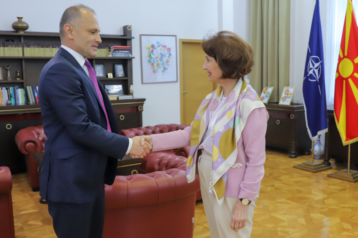 Сиљановска на средба со Филипче: Решенија за отпочнување на преговорите со ЕУ