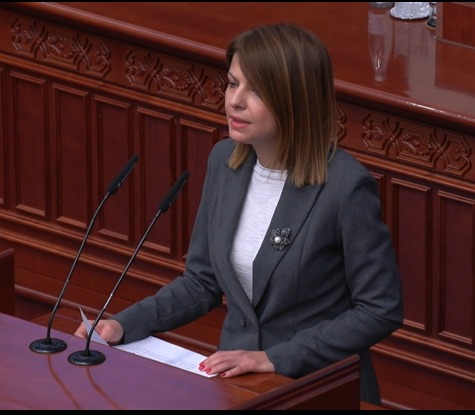 Лукаревска со прашање до Мицкоски: Граѓаните се гушат, каде ви е планот за чист воздух?