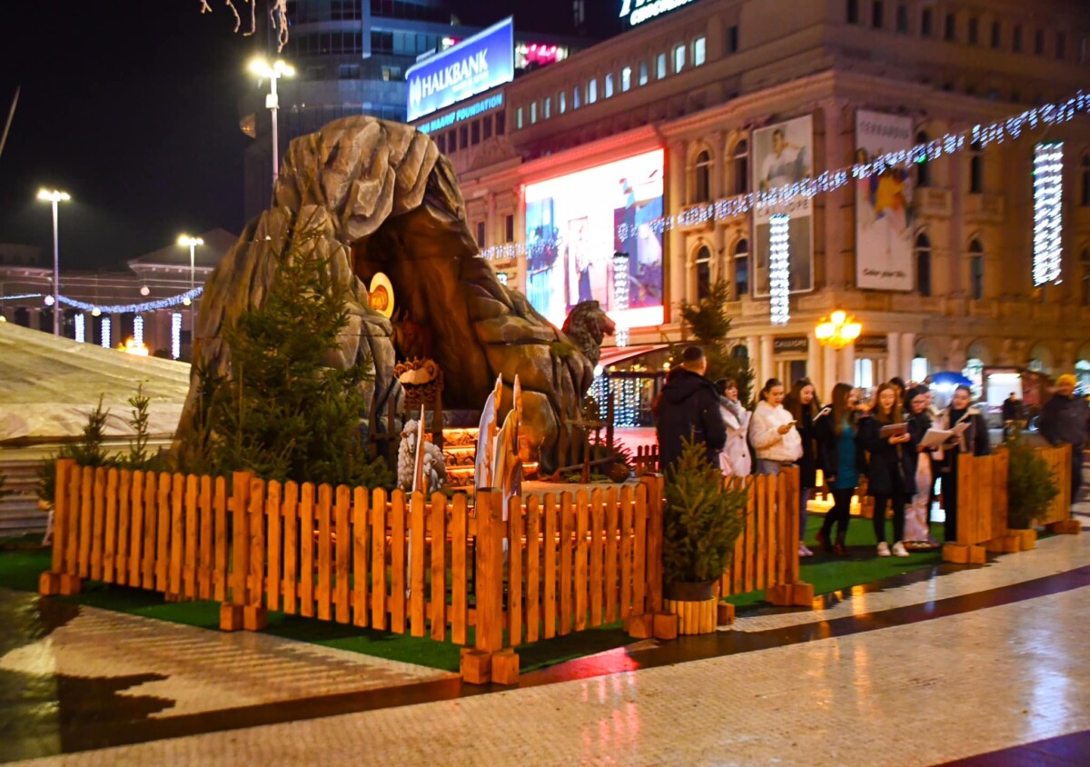 Божикна пештера на плоштадот Македонија – Ѓорѓиевски: уметничко дело кое ги обединува традицијата, верата и уметноста